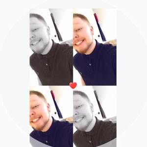 Meet your Posher, Derrick